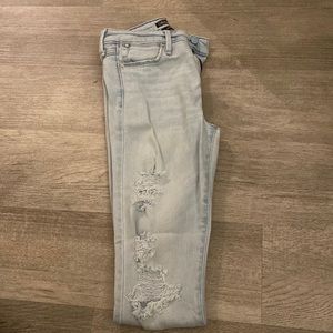 Abercrombie Fitch gently worn ripped skinny jeans